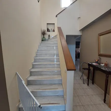 Alexandra Rio Patra *