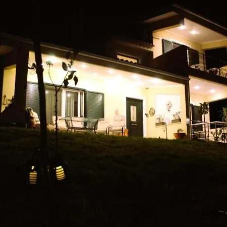 Alexandra Rio Patra *